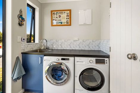 Photo of property in 62 Parerohi Grove, Kuratau, Turangi, 3381