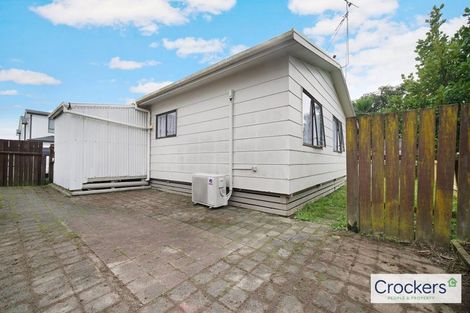 Photo of property in 6 Templeton Place, Clendon Park, Auckland, 2103