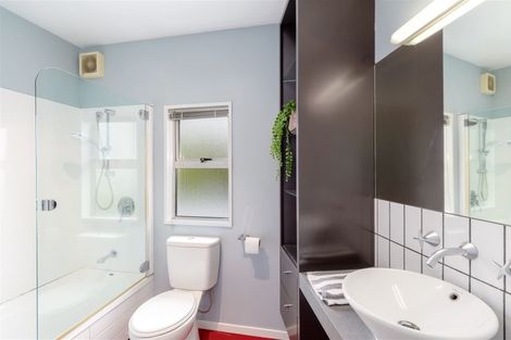 Photo of property in 51 Oxley Avenue, St Albans, Christchurch, 8014