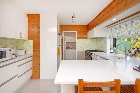 Photo of property in 38 Mccahill Views, Botany Downs, Auckland, 2010