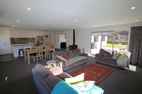Photo of property in 32 Blue Stone Drive, Waiareka Junction, Oamaru, 9401