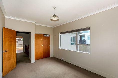Photo of property in 4 Mclean Street, Strandon, New Plymouth, 4312