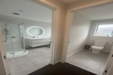 Photo of property in 21 Read Crescent, Clive, 4102