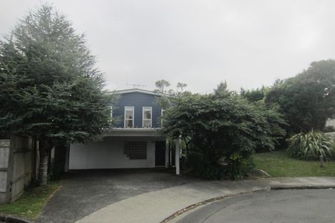 Photo of property in 12 Florio Terrace, Tawa, Wellington, 5028