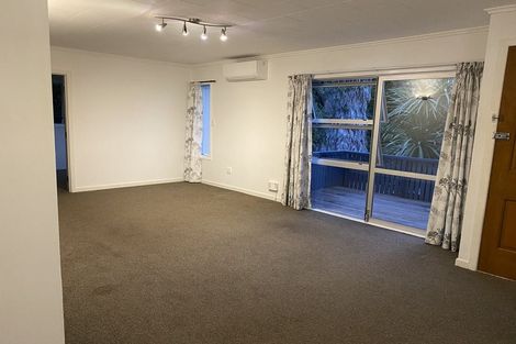 Photo of property in 26 Claverdon Drive, Massey, Auckland, 0614