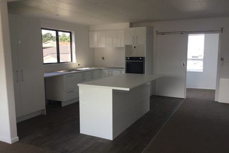 Photo of property in 27 Elizabeth Street, Orewa, 0931