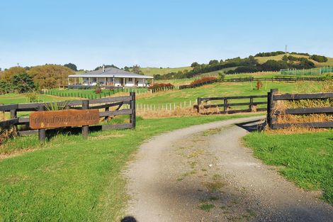 Photo of property in 197 Pukenui Road, Kaiwaka, 0573