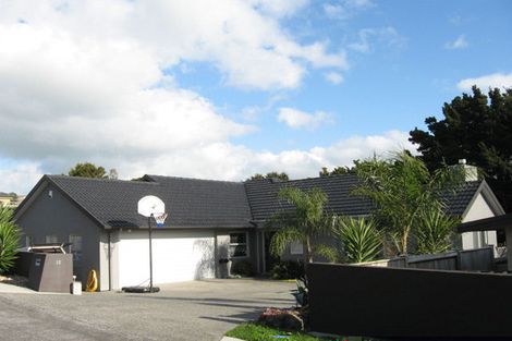Photo of property in 15 Elias Court, The Gardens, Auckland, 2105