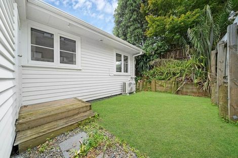 Photo of property in 53a Sylvan Crescent, Te Atatu South, Auckland, 0610