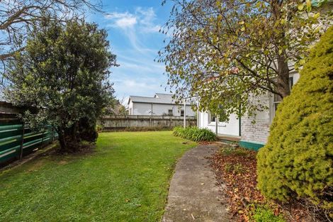 Photo of property in 624 Featherston Street, Roslyn, Palmerston North, 4414