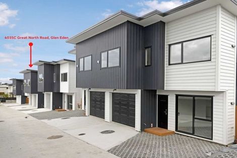 Photo of property in 4035c Great North Road, Glen Eden, Auckland, 0602