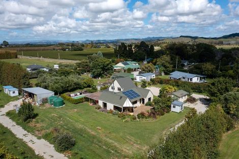 Photo of property in 6 Hill Road, Ormond, Gisborne, 4071