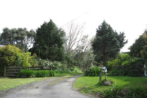 Photo of property in 57 Mcentee Road, Waitakere, Auckland, 0816