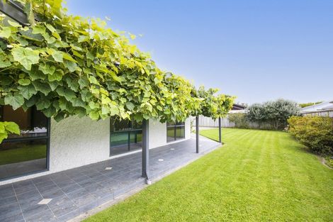 Photo of property in 71 Avenue Road, Greenmeadows, Napier, 4112