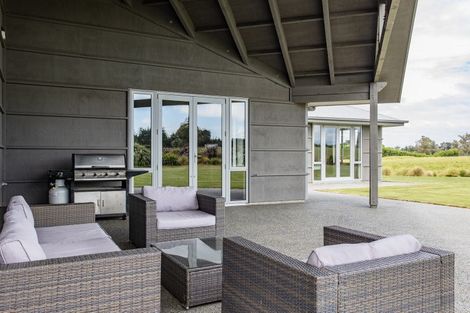 Photo of property in 61 Loburn Whiterock Road, Loburn, Rangiora, 7472