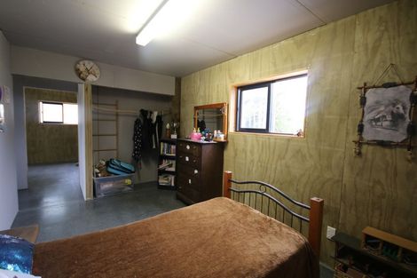 Photo of property in 205 Central Road, Mareretu, Paparoa, 0571