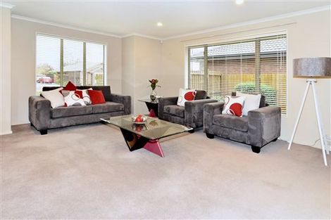 Photo of property in 18 Eaglesome Avenue, Aidanfield, Christchurch, 8025