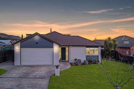 Photo of property in 10 Carroll Place, Owhata, Rotorua, 3010