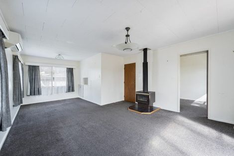 Photo of property in 1/19a Ribblesdale Road, Henderson, Auckland, 0612