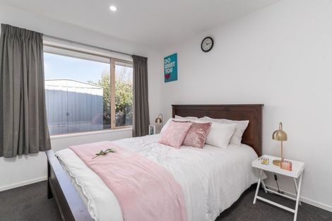 Photo of property in 37 Somerville Crescent, Aidanfield, Christchurch, 8025