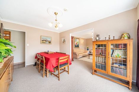 Photo of property in 11 Observatory Close, Whitby, Porirua, 5024