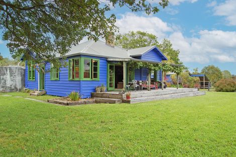 Photo of property in 126 Oneriri Road, Kaiwaka, 0573