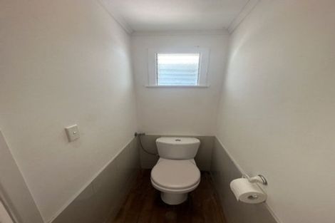 Photo of property in 49 Bruce Road, Glenfield, Auckland, 0629