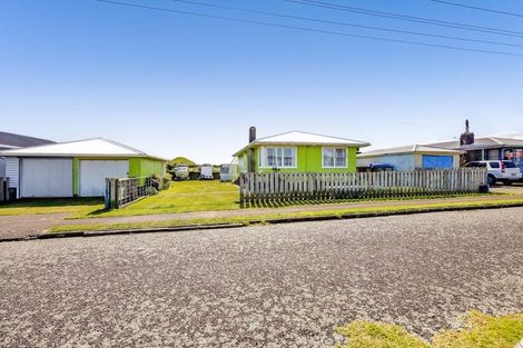 Photo of property in 39 Pungarehu Road, Pungarehu, Opunake, 4685