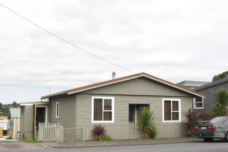 Photo of property in 74 Clemow Road, Fitzroy, New Plymouth, 4312