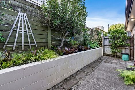 Photo of property in 56a Florence Avenue, Orewa, 0931