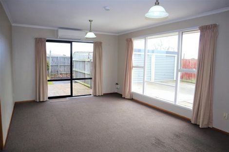 Photo of property in 2/31 Lamorna Road, Parklands, Christchurch, 8083