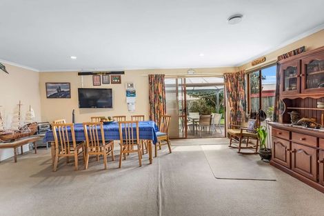 Photo of property in 47 Cholmondeley Crescent, Whitianga, 3510