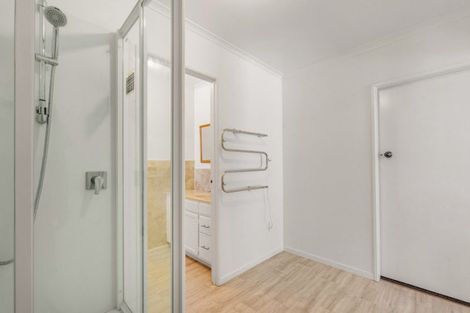 Photo of property in 120 Walter Strevens Drive, Conifer Grove, Takanini, 2112