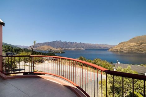 Photo of property in 14a Von Place, Fernhill, Queenstown, 9300
