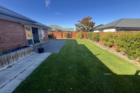 Photo of property in 11 Oakdene Place, Halswell, Christchurch, 8025