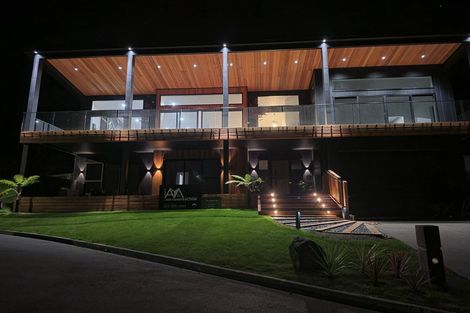 Photo of property in 8 Whio Place, Waikanae, 5036