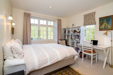 Photo of property in 900 Caroline Road, Mayfair, Hastings, 4122