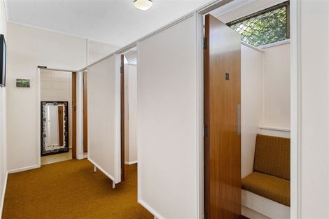 Photo of property in 355 Oxford Street, Levin, 5510