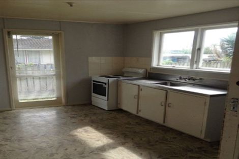 Photo of property in 23 Hamilton Drive, Waiuku, 2123