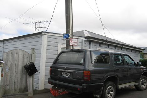 Photo of property in 5 Tutchen Avenue, Mount Victoria, Wellington, 6011