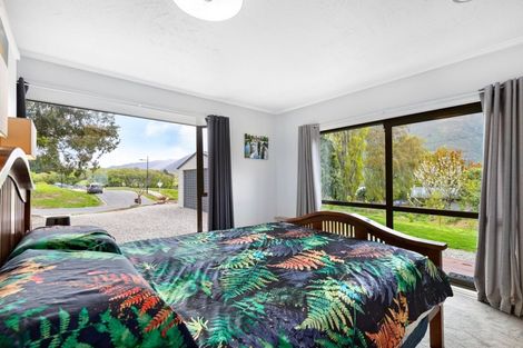 Photo of property in 53 Kent Street, Kingston, Athol, 9793