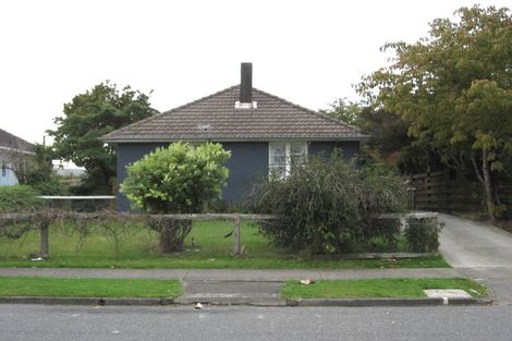 Photo of property in 122 Hewer Crescent, Naenae, Lower Hutt, 5011