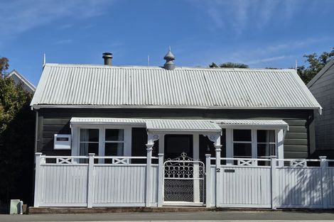 Photo of property in 2 Chaucer Road, Hospital Hill, Napier, 4110