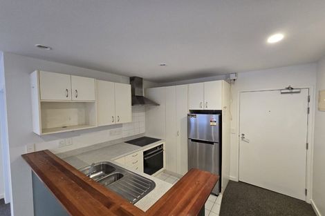 Photo of property in Terrace Heights Apartments, 9b/163 The Terrace, Wellington Central, Wellington, 6011