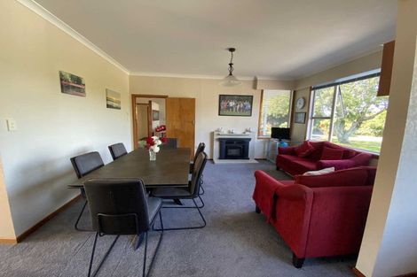 Photo of property in 18 Arthur Road, Paraite, New Plymouth, 4373