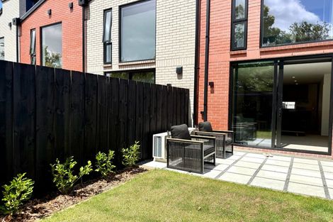 Photo of property in 6/90 Holly Road, St Albans, Christchurch, 8014