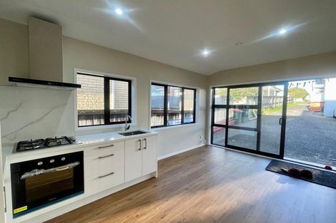 Photo of property in 28a Kimber Hall Avenue, Mount Roskill, Auckland, 1041