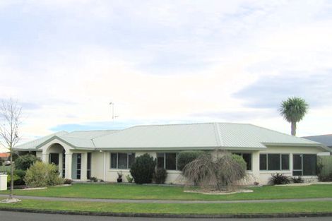 Photo of property in 48 Spinnaker Drive, Flagstaff, Hamilton, 3210