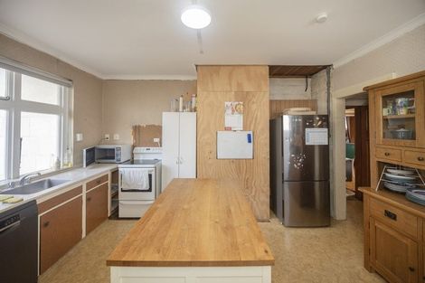 Photo of property in 76 Wharfe Street, South Hill, Oamaru, 9400