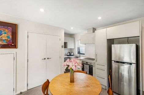 Photo of property in 1/8 Valron Road, Te Atatu South, Auckland, 0602